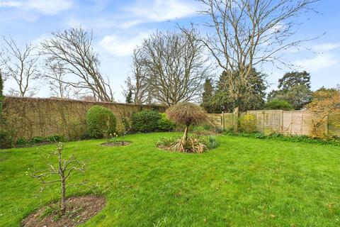 1 bedroom apartment for sale, Staines Road West, Ashford