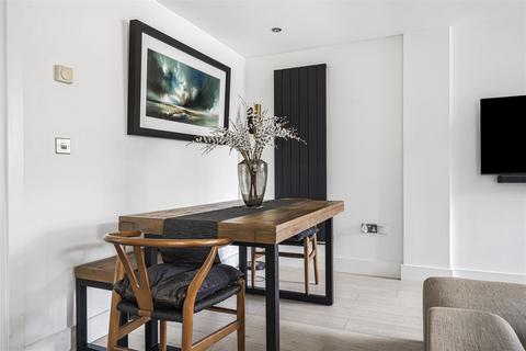 4 bedroom semi-detached house for sale, Hewlett Road, Cheltenham