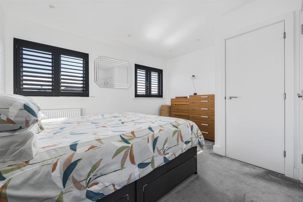 Principal bedroom