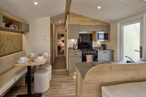 2 bedroom lodge for sale, NEWQUAY TR8