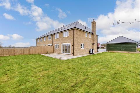 4 bedroom end of terrace house for sale, Ryeland Drive, High Halden, Ashford, Kent