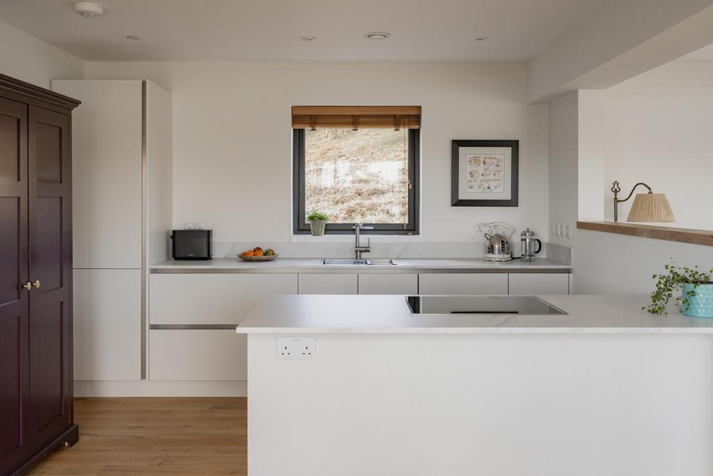 269916 - 3 Achnacree Bay View, Oban-16.jpg