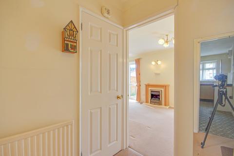 37 The Richmonds, Abbeydale, Gloucester, GL4 5YA
