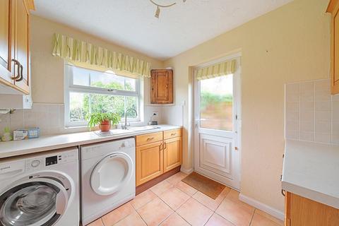 14 Hawthorn Drive, Uppingham, Oakham, LE15 9TA