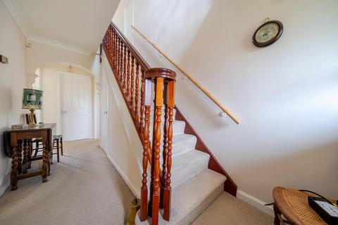 14 Hawthorn Drive, Uppingham, Oakham, LE15 9TA
