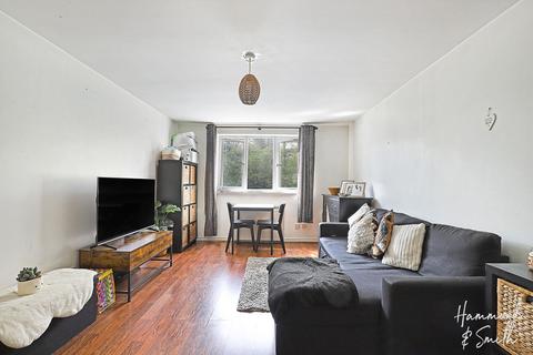 1 bedroom apartment for sale, Woodland Grove, Epping CM16