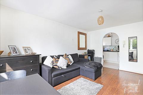 1 bedroom apartment for sale, Woodland Grove, Epping CM16