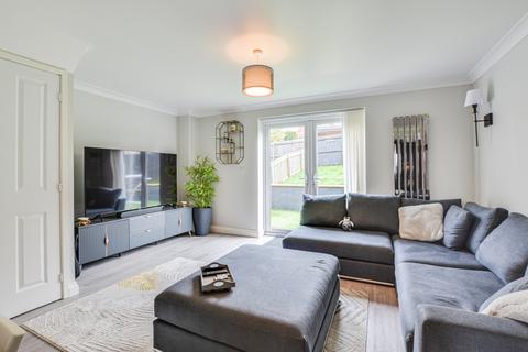 5 Holwick Close, Oldham, OL8 2ST