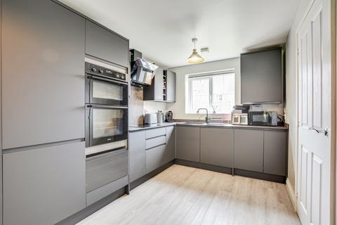 5 Holwick Close, Oldham, OL8 2ST