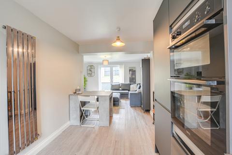 5 Holwick Close, Oldham, OL8 2ST