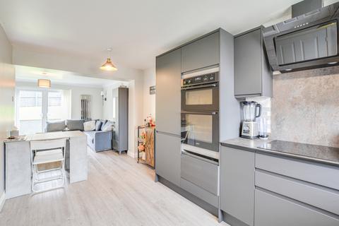 5 Holwick Close, Oldham, OL8 2ST