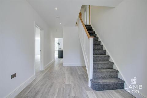 4 bedroom detached house for sale, Heath Road, Tendring CO16