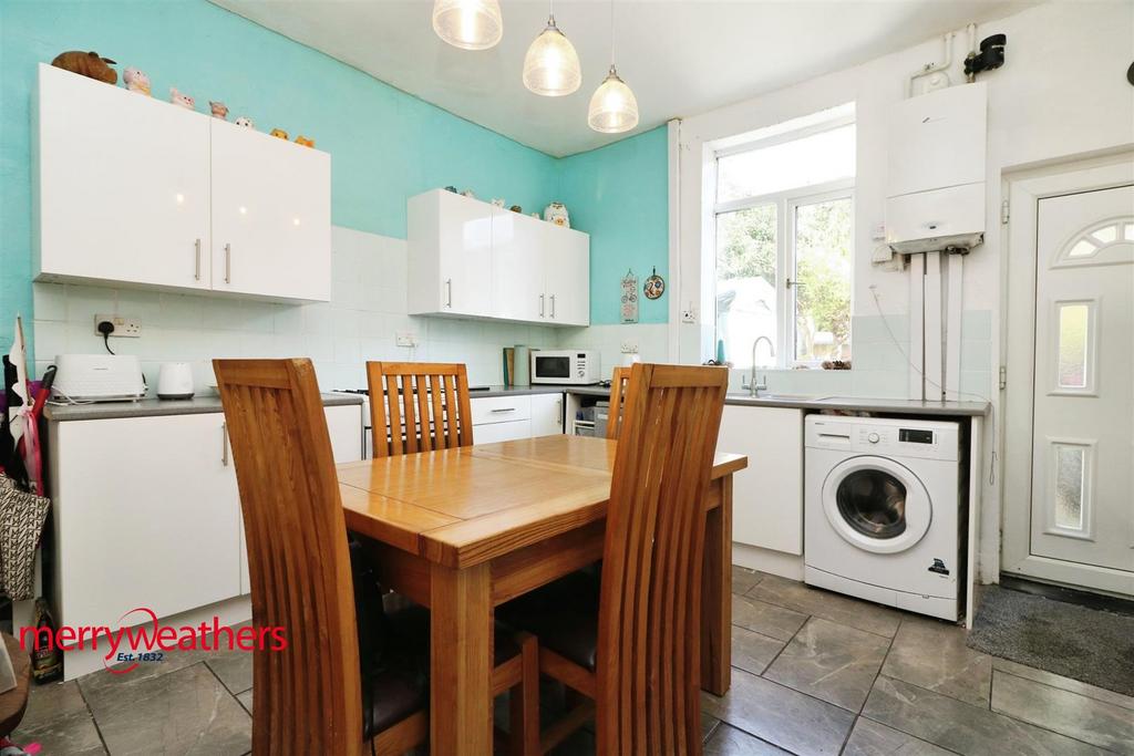 Dining kitchen