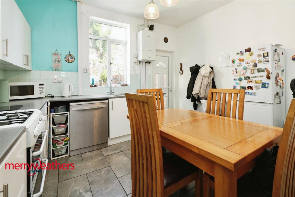 Dining kitchen