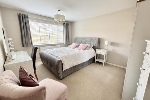 13 Firsway, Upton, Poole, BH16 5HU