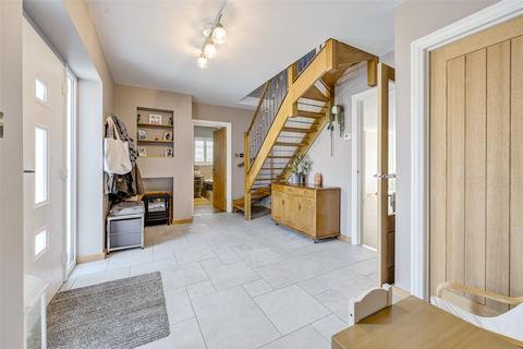 9 Heather Lane, Worthing, BN13 3BU
