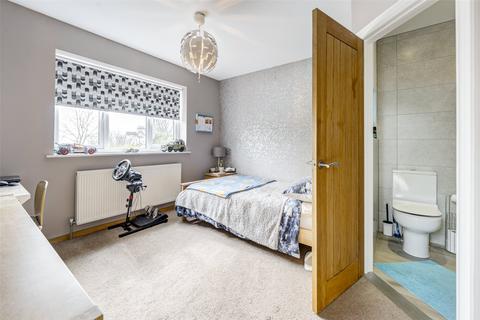 9 Heather Lane, Worthing, BN13 3BU