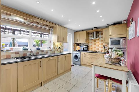 12 Beechfields, Winsford, CW7 3HJ