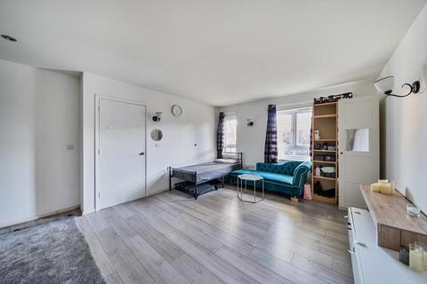 Flat 2, Viridian Court Ashford Road, Feltham, TW13 4SD