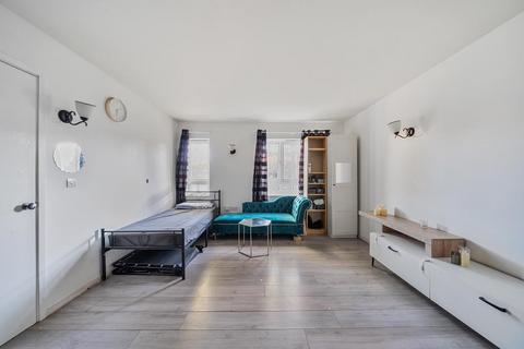 Flat 2, Viridian Court Ashford Road, Feltham, TW13 4SD