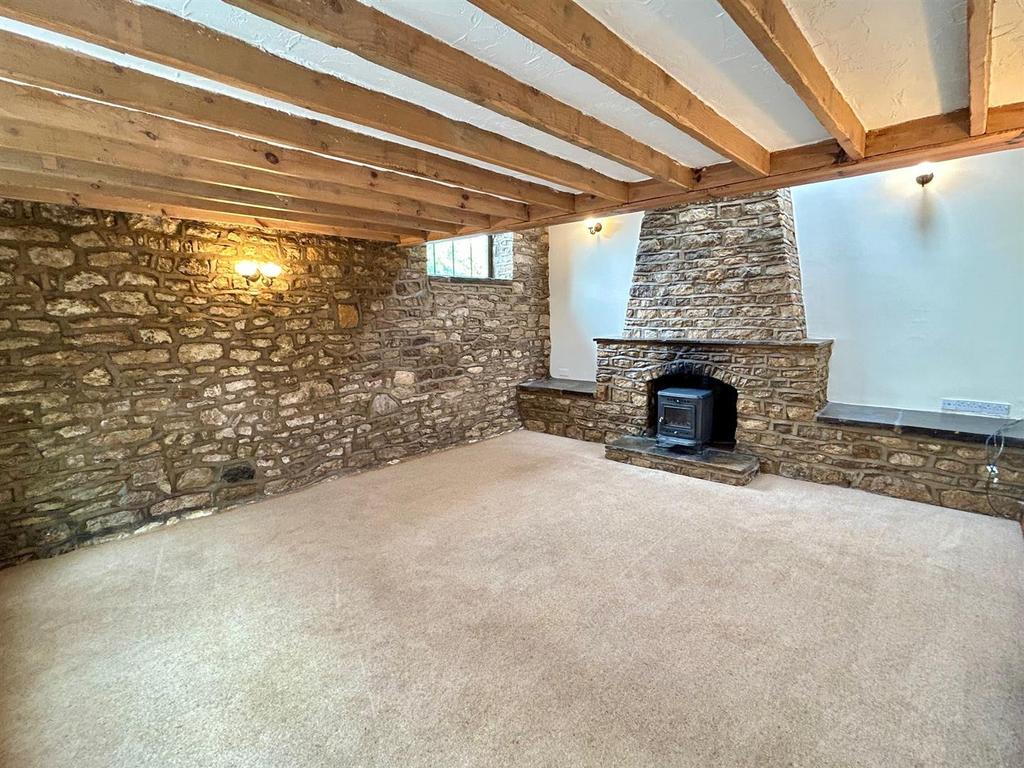 Lounge new.jpg