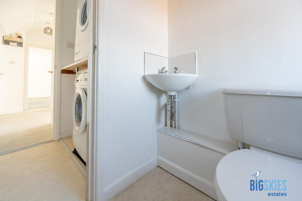 Utility Room & Cloakroom WC