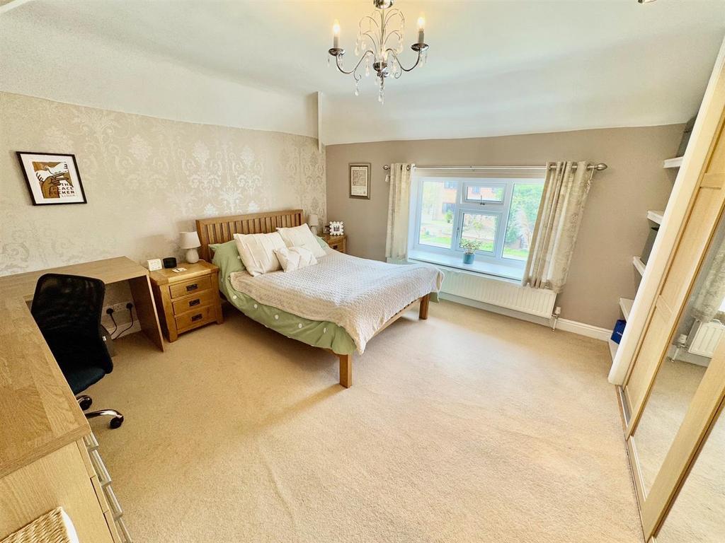 Bedroom 3b.jpg