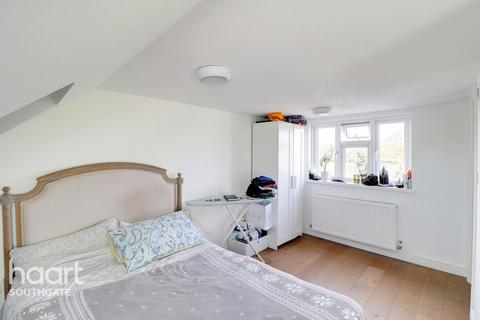 4 bedroom terraced house for sale, Rayleigh Road, London