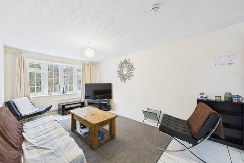 14 Glendale, Hemel Hempstead, HP1 1TG