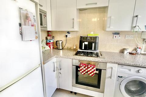 34 Nash Close, Welham Green, Hatfield, AL9 7NN