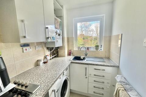 34 Nash Close, Welham Green, Hatfield, AL9 7NN
