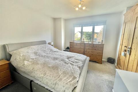 34 Nash Close, Welham Green, Hatfield, AL9 7NN