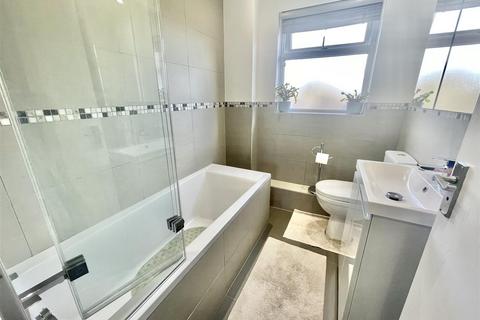 34 Nash Close, Welham Green, Hatfield, AL9 7NN
