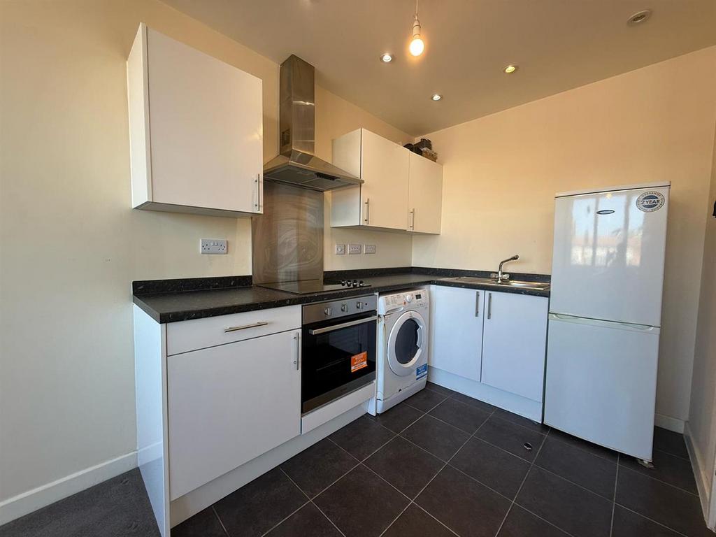 Kitchen 21.jpeg