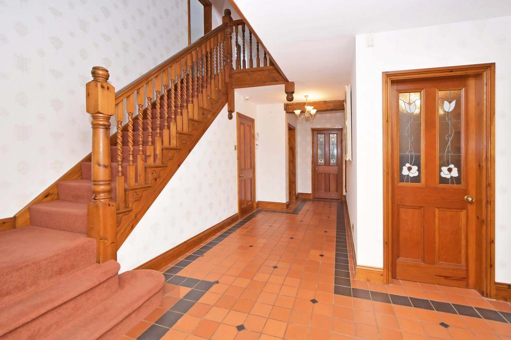 Hallway &amp; ground floor cloak room