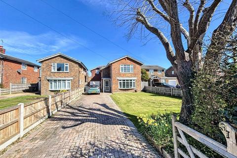Huggetts Lane, Eastbourne