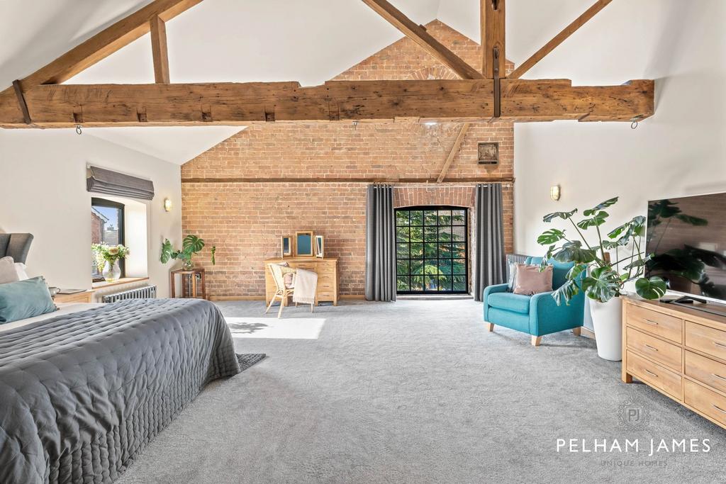 Principal Suite, St Pega's Granary, Peakirk