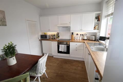 2 bedroom cottage for sale, Manchester Road, Blackrod, Bolton