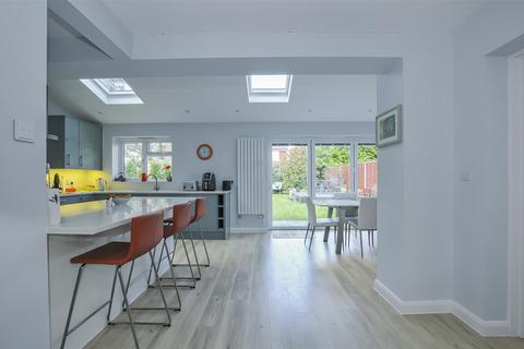 25 Ashridge Drive, Bricket Wood, St Albans, AL2 3SR