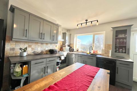 31 Allendale Road, Darton, Barnsley, S75 5JT