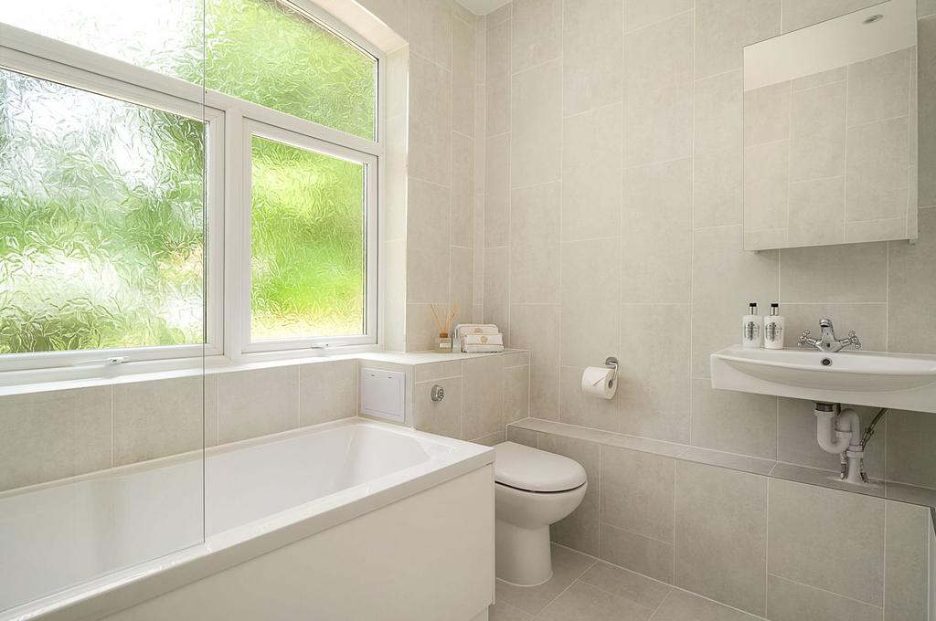 Ground floor bathroom