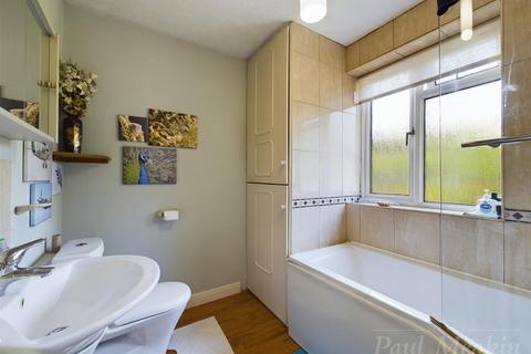 405 Stafford Road, Caterham, CR3 6NP