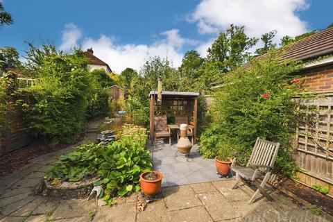 405 Stafford Road, Caterham, CR3 6NP