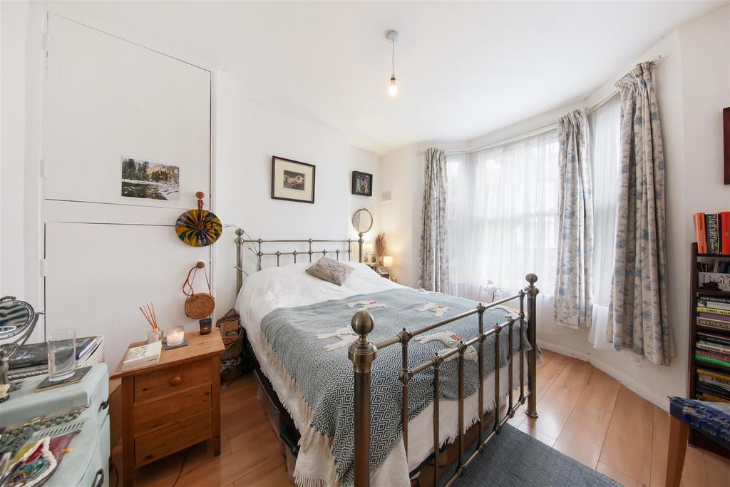 68 A Roundwood Road - f Qvl C4dv1 RBCRDLu I2y7.jpg