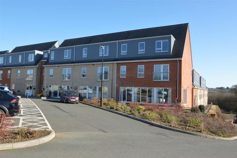2 bedroom flat for sale, Woodland View, Ryde