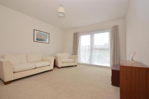 2 bedroom flat for sale, Woodland View, Ryde