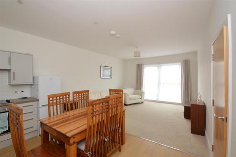 2 bedroom flat for sale, Woodland View, Ryde
