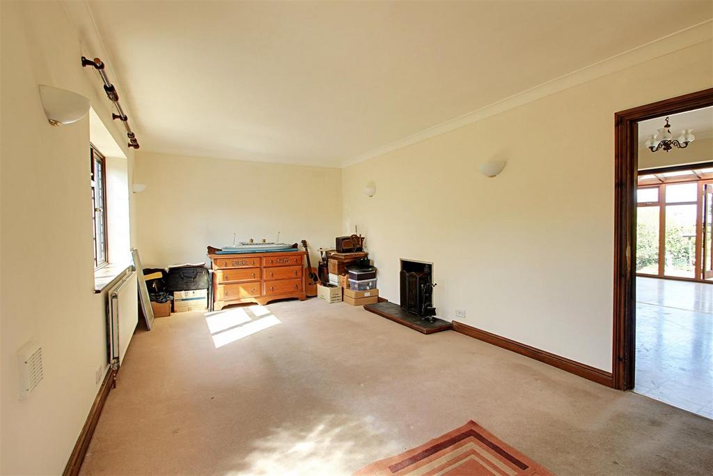 Living Room.jpg