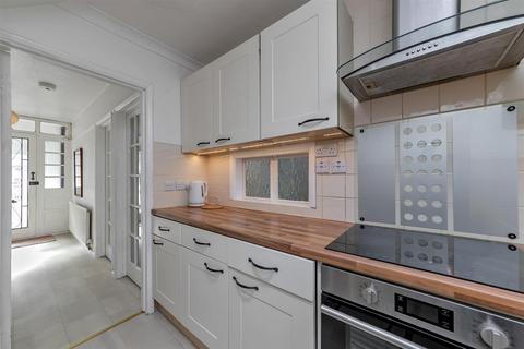 170 Beech Road, St Albans, AL3 5AX