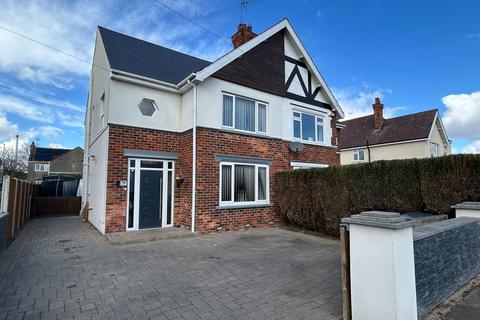 Hoylake Drive, Skegness, Lincolnshire, PE25 1AQ